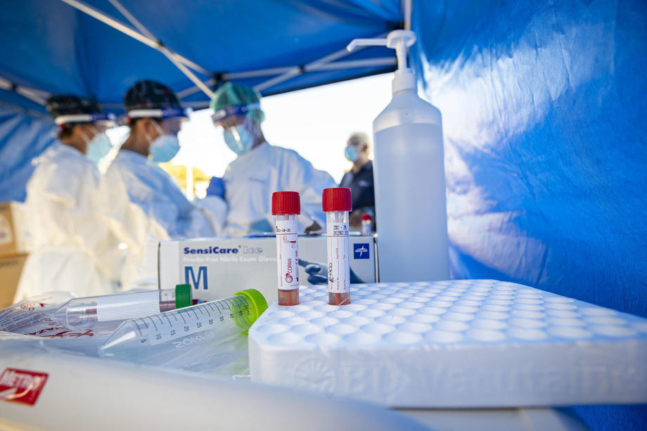 AKTUELNO: Od koronavirusa obolelo 56 osoba, preminula jedna