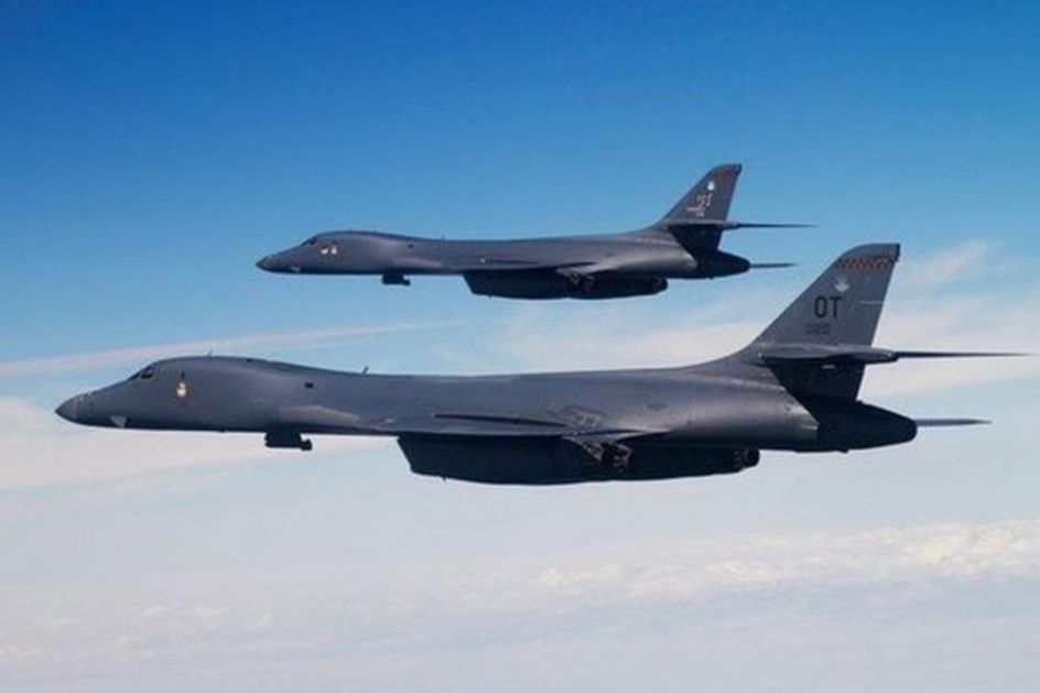 AMERI OPET ČAČKAJU RUSE: Dva strateška bombardera B-1B Lansers pokušala da se ušunjaju iz Norveške