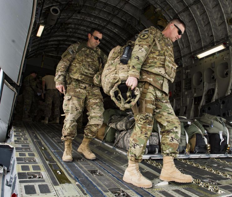 AMERI POJAČAVAJU VOJNO PRISUSTVO U ALEKSANDROPOLISU: Vojska SAD iskrcala 1.000 oklopnjaka, 120 helikoptera i 3.000 vojnika! VIDEO