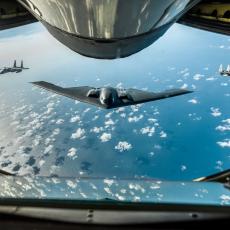 AMERIČKI GENERAL ŠOKIRAO IZJAVOM: Potrebno nam je 225 bombardera da se suprotstavimo Rusiji i Kini!