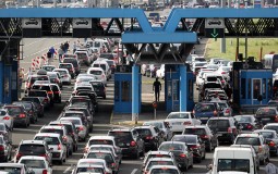 
					AMSS: Pojačan intenzitet saobraćaja na putevima u Srbiji 
					
									