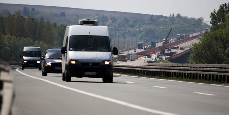 AMSS: Saobraćaj umeren, na Preševu vozila i autobusi čekaju 30 minuta