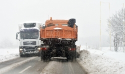 AMSS: Sneg i led otežavaju saobraćaj širom Srbije 
