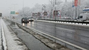 AMSS: Zbog snega ograničenje na Milošu Velikom snižena na 60 kilometara na sat