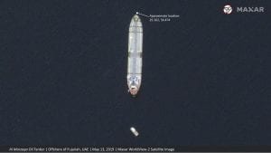 AP: Na satelitskim snimcima se vidi da su tankeri u Zalivu bili meta sabotaže