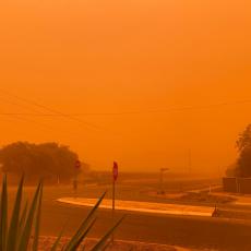 APOKALIPSA U AUSTRALIJI: Besne požari, nebo postalo NARANDŽASTO, najgore TEK SLEDI (FOTO/VIDEO)