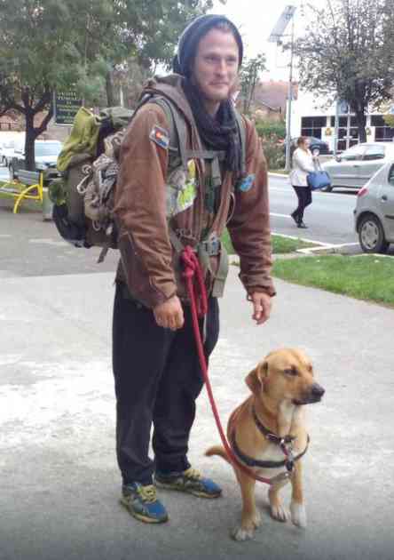 AVANTURISTA BEZ GRANICA PREDAHNUO U GRADIŠKI Mladić iz Kolorada i njegov pas Marko Polo pešače po svetu
