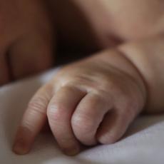 AVGANISTANKA SE PORODILA U SELU NA KOSOVU: Meštani bebi dali ime Danka