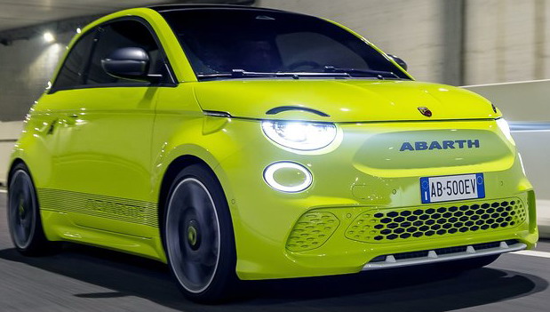 Abarth se vraća na benzinske motore, struja je donela drastičan pad prodaje