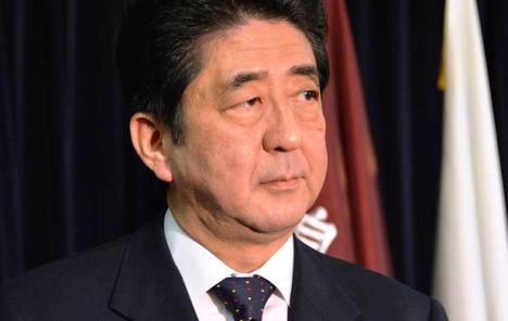 Abe osvojio novi mandat, ali neće moći mijenjati ustav