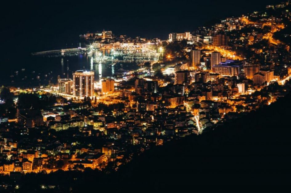 Aco Pejović, Emina Jahović, Bijelo dugme, Breskvica i Sergej Ćetković predvode najveći novogodišnji muzički spektakl u Budvi