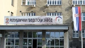 Advokatska komora Srbije oštro osudila napad na advokate u prostorijama RGZ