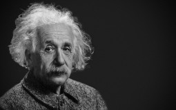 
					Ajnštajnovi dnevnici otkrili nepoznatu rasističku crtu 
					
									