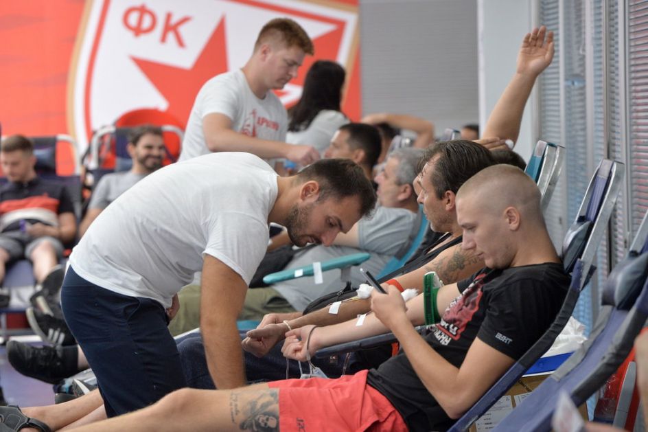 Akcija davanja krvi na stadionu Rajko Mitić