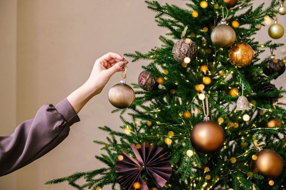 Ako jelku okitite baš na ovaj datum, u dom stiže finansijska stabilnost i dobra energija