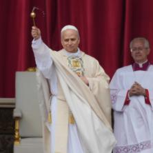 Ako se oslobodimo uslovljavanja, možemo da kažemo ne Papa Lav XIV održao je dirljiv govor pred vernicima