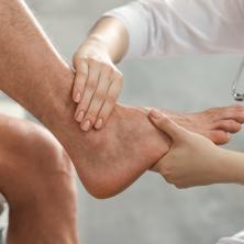 Ako vam stopala izgledaju ovako, odmah se obratite lekaru: 3 simptoma koja ukazuju na ozbiljna oboljenja