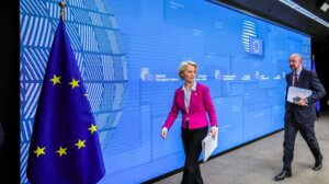 „Akronimima u borbu protiv Putina“: Politico tumači skraćenice EU