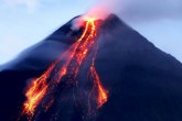 Aktivirao se vulkan, hiljade ljudi nemaju gde da se sklone VIDEO