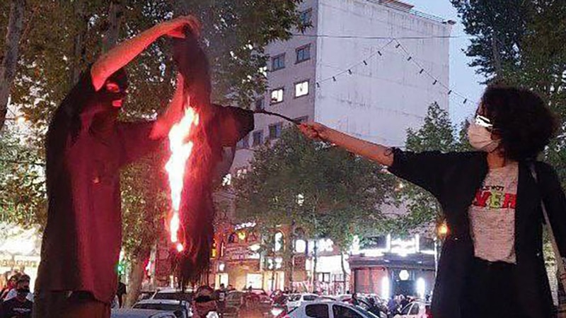 Aktivisti traže da međunarodne feminističke grupe pokažu solidarnost sa Irankama