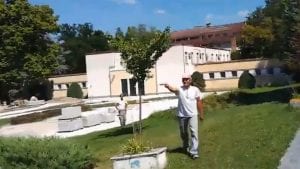 Aktivistu napali radnici na gradilištu u Niškoj Banji, hteo da snimi radove