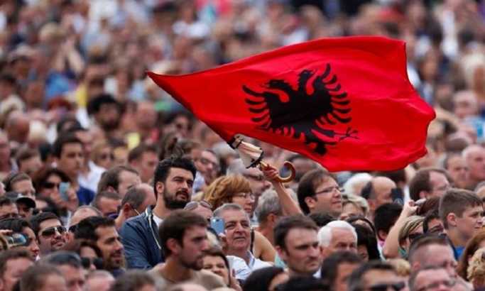 Albanci krenuli u stvaranje svoje treće države