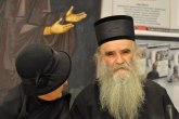 Albanci pokušali da spreče Amfilohija da održi liturgiju
