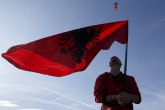 Albanski parlament usvojio rezoluciju kojom osuđuje odluku Mete