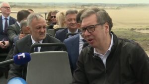 Aleksandar Vučić: Vlada je OK, i Dodik je pod sankcijama pa se družimo i pijemo vino