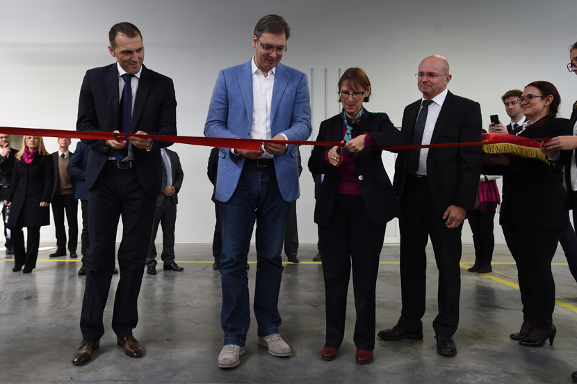 Aleksandar Vučić otvorio francusku kompaniju “Mekafor” u Kikindi (FOTO)