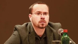 Aleksej Kišjuhas: SPC je politička i ideološka organizacija, opozicija se takmiči u nacionalizmu