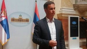 Aleksić: Vlada Srbije crne izveštaje o korupciji pretvara u ružičaste vesti