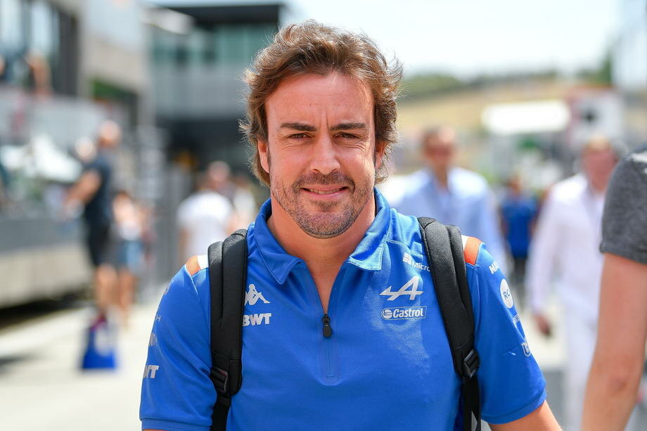 Alonso umesto Fetela od naredne sezone u Aston Martinu