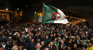 Alžir: Demonstranti zahtevaju da „tri B“ odu sa vlasti