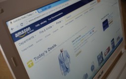 
					Amazon zaposlio 250.000 ljudi za praznike 
					
									