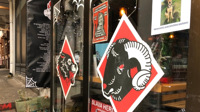 Ambasadorka Nemačke posetila antifašistički kafić Crni ovan u Novom Sadu