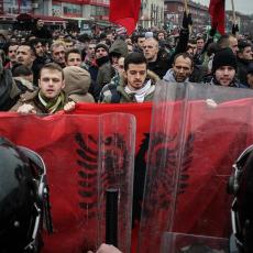 Američka TAJNA STRATEGIJA za SRBIJU: 100.000 Albanaca spremno za NAPAD! 
