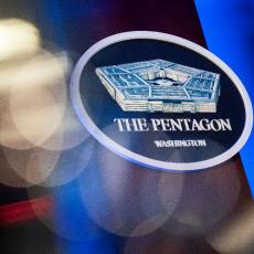 Američka vojska na delu, Pentagon osramoćen: Oficiri i mornari Pete flote kao makroi i trgovci ljudima!