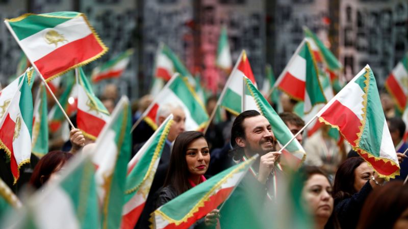 Američki Iranci protiv rata, podržavaju demonstrante u Iranu