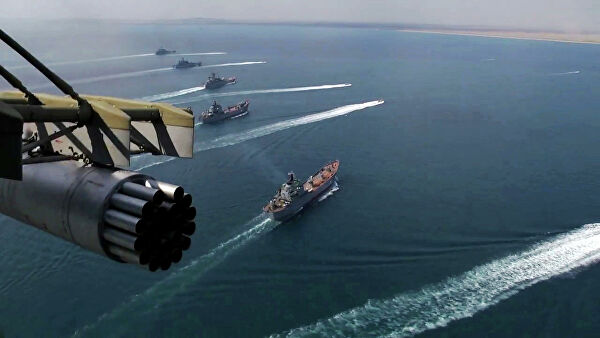 Američki razarač u Crnom moru nadgleda Crnomorska flota