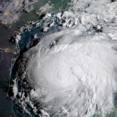 Amerika u PANICI: Katastrofalan uragan HARVI približava se obalama Teksasa i Luizijane