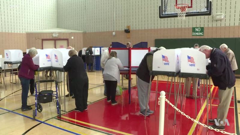 Duboko podeljeni američki birači izlaze na izbore