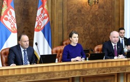 
					Ana Brnabić: Verujem da će 2018. godina doneti Srbiji prosperitet i ojačati ekonomiju 
					
									