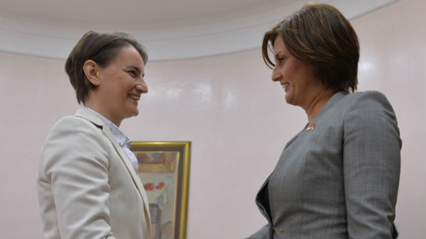 Ana Brnabić sa ambasadorkom Makedonije o jačanju dobrosusedskih odnosa