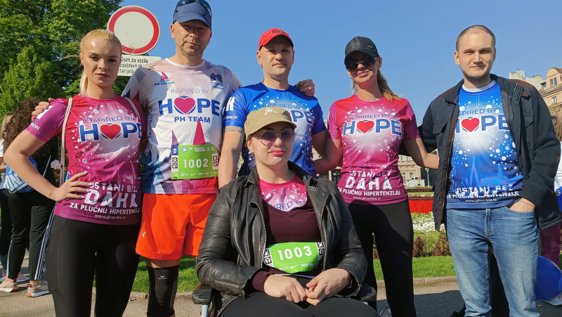 Ana ilić prva devojka koja je u invalidskim kolicima prešla maraton: Svetski record postavljen na Beogradskoj trci