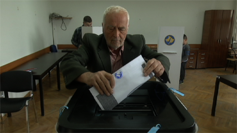 Analitičari: Mogući i ponovni izbori na Kosovu
