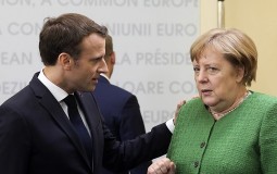 
					Angela Merkel priznala da je imala konfliktan odnos sa Makronom 
					
									