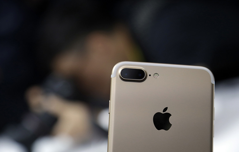 Apple u rasulu: iPhone 8 se zbog jednog problema možda i ne pojavi ove godine