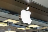 Apple ulazi u trku: Sprema preklopni iPhone i savitljivi iPad