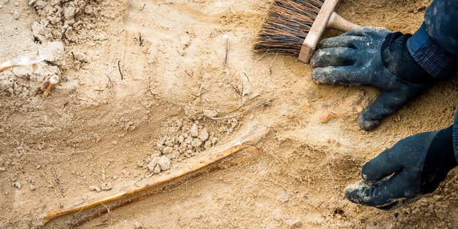 Arheolozi pronašli 40 drevnih kostura s lobanjama između nogu
